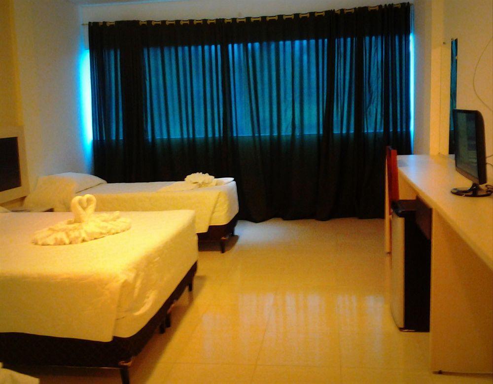 Hotel Cascata Das Pedras Фос-ду-Іґуасу Екстер'єр фото